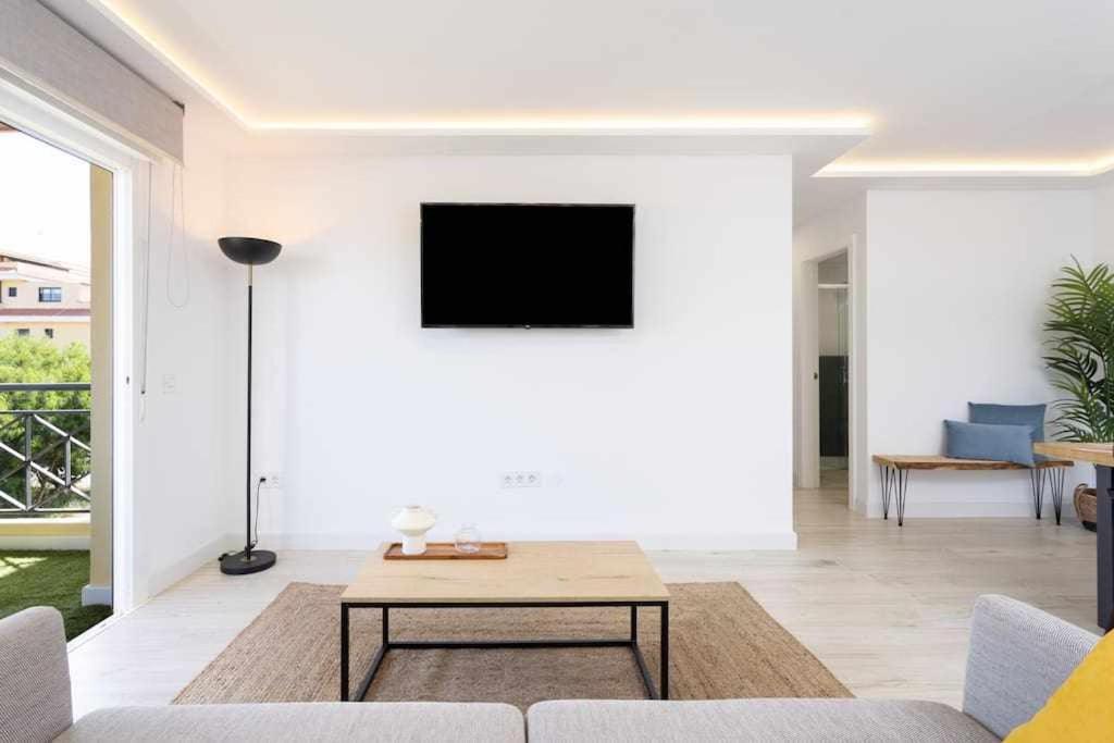 Sunnyland Apartment Arona Cho Exteriér fotografie